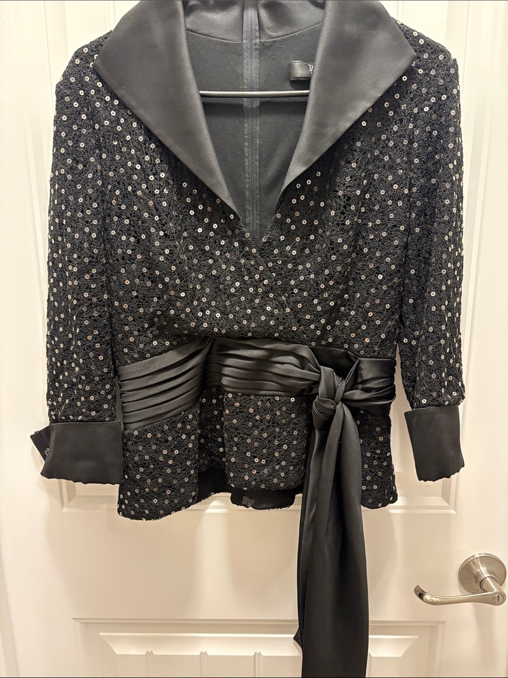 Tadashi Collection Size 8 Black Sequin Lace Satin Wrap Evening Jacket Top